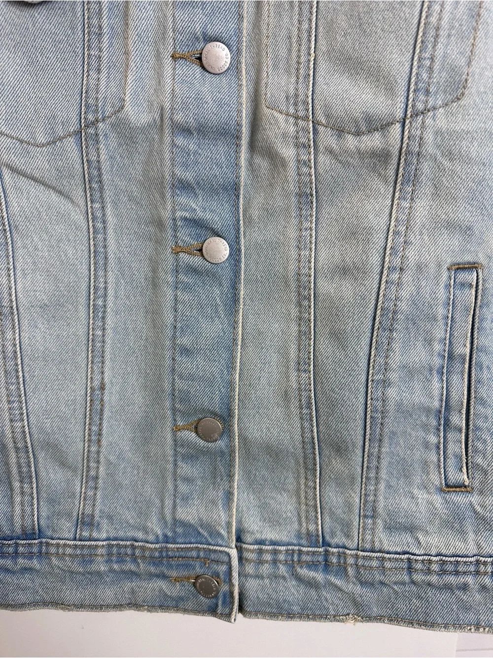 Universal Thread Light Wash Denim Jacket - Picture 5 of 9